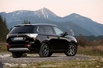 обоя автомобили, mitsubishi, темный, 2014г, fisсher, outlander