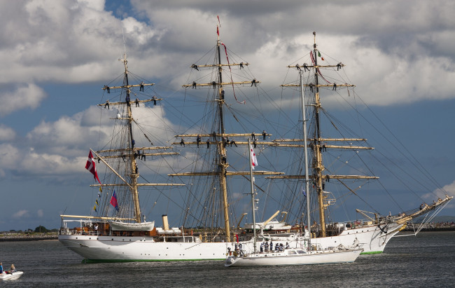 Обои картинки фото корабли, парусники, мачты, море