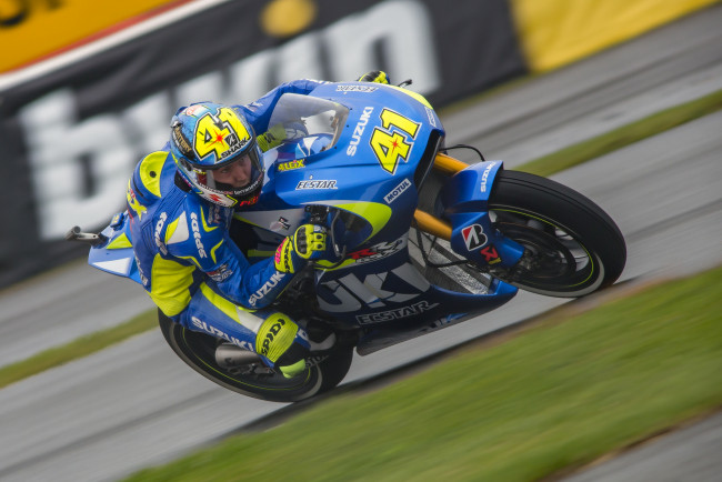 Обои картинки фото aleix espargaro, спорт, мотоспорт, трек, гонщик, байк