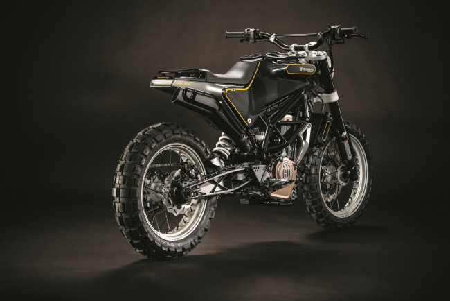 Обои картинки фото мотоциклы, husqvarna