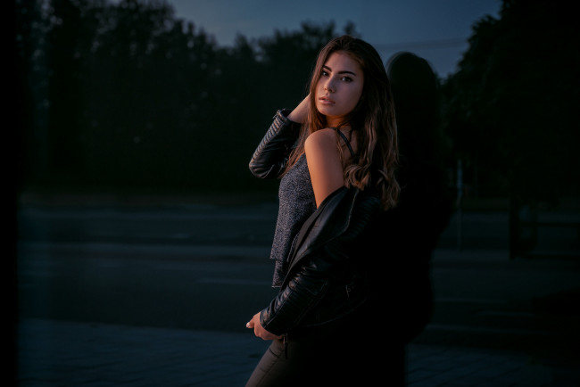 Обои картинки фото девушка, девушки, -unsort , брюнетки, темноволосые, модель