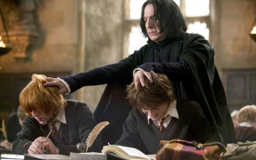 Картинка кино+фильмы harry+potter+&+the+goblet+of+fire северус снейп рон уизли гарри поттер контрольная хогвардс профессор