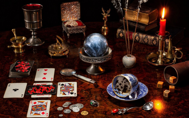 Обои картинки фото разное, - другое, свеча, карты, книги, лупа, гадание