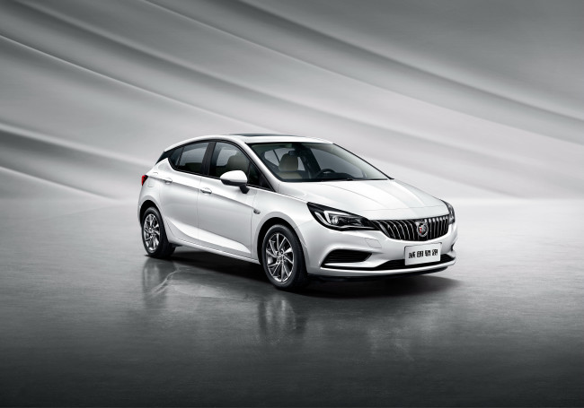 Обои картинки фото автомобили, buick, светлый, 2015г, cn-spec, hatchback, verano