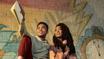 Картинка sneakerella+||+2022 кино+фильмы -unknown+ другое chosen jacobs lexi underwood sneakerella мюзикл комедия