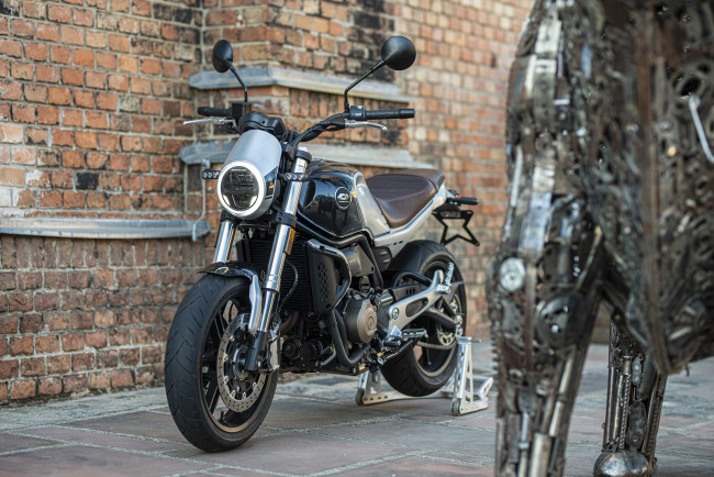 Обои картинки фото мотоциклы, qj motor, qj