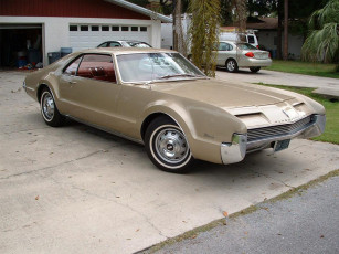 Картинка автомобили oldsmobile