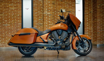 Картинка victory мотоциклы сша круизеры тяжелые концерн polaris