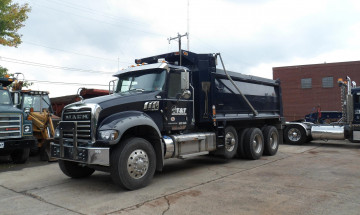 Картинка mack автомобили сша тяжелые грузовики trucks inc