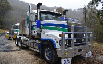 Картинка mack автомобили сша тяжелые грузовики trucks inc