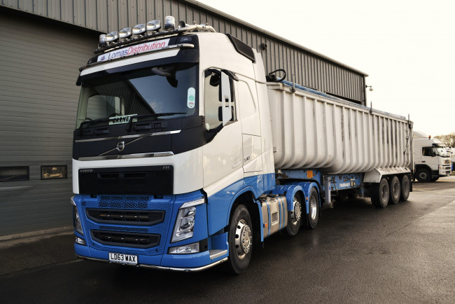 Обои картинки фото volvo, автомобили, volvo trucks, легковые, aktiebolaget, швеция, грузовые