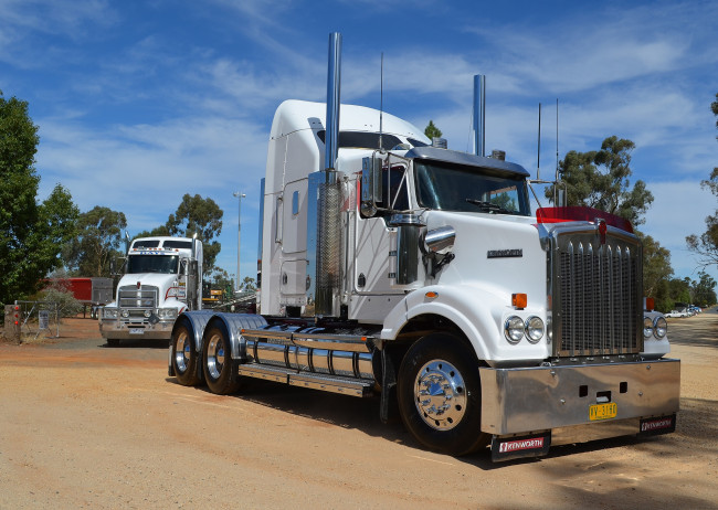 Обои картинки фото kenworth, автомобили, truck, company, грузовые, автобусы, сша