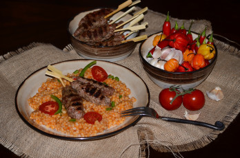 Картинка еда разное мясо овощи каша помидоры томаты