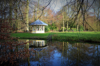 Картинка природа парк река лес беседка