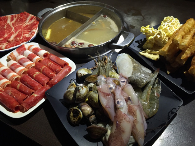 Обои картинки фото еда, рыба,  морепродукты,  суши,  роллы, снедь