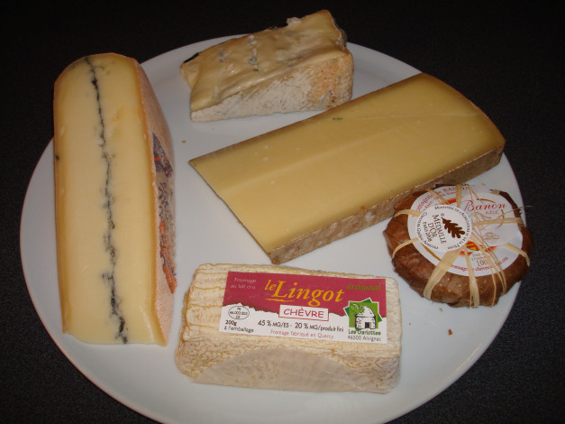 Обои картинки фото еда, сырные изделия, сыры