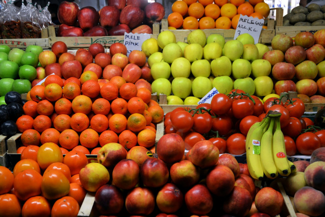 Обои картинки фото еда, фрукты и овощи вместе, прилавок