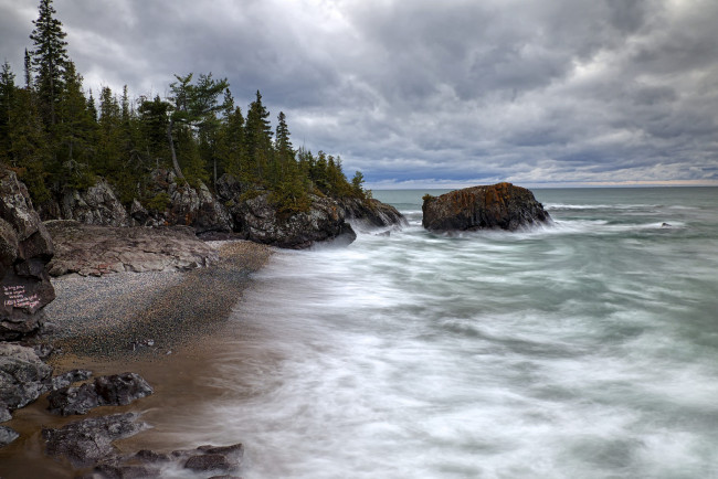 Обои картинки фото природа, побережье, море, скалы, лес