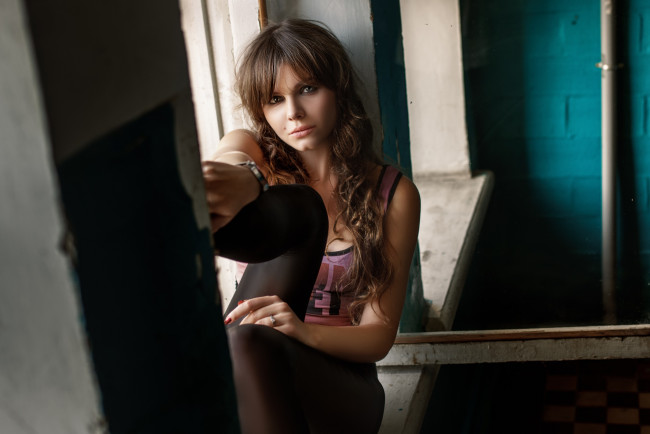 Обои картинки фото девушка, девушки, -unsort , брюнетки, темноволосые, модель