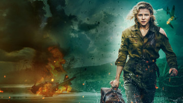 Картинка shadow+in+the+cloud+ +2021+ кино+фильмы shadow+in+the+cloud воздушный бой новая зеландия сша ужасы боевик военный хлоя грейс морец постер