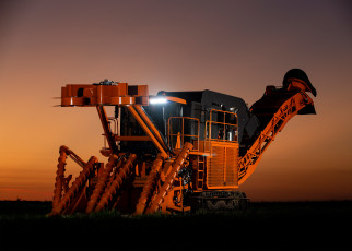 Картинка техника комбайны jacto