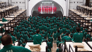 Картинка ojingeo+geim+ сериал+2021+–+ кино+фильмы сериал игра в кальмара триллер драма сюжет кадры squid game