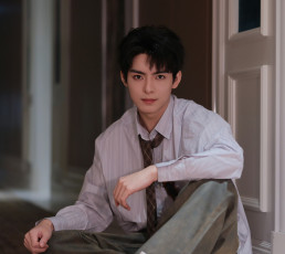 Картинка 21 12 25 мужчины wang+hao+xuan ван хао сюань