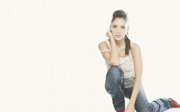 Картинка музыка natalie imbruglia майка джинсы