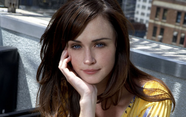 Обои картинки фото Alexis Bledel, девушки, , , веснушки