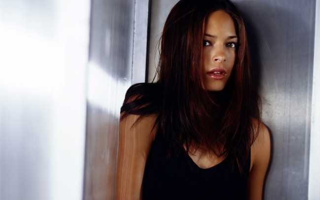 Обои картинки фото Kristin Kreuk, девушки, , , испуганное, лицо