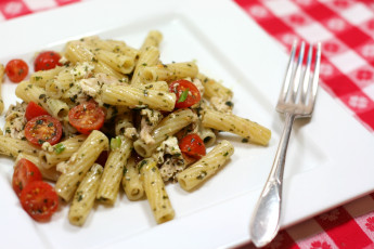 Картинка еда макаронные+блюда макароны помидоры