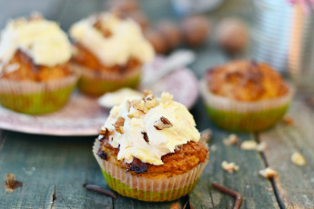 Картинка еда пирожные +кексы +печенье кексы крем фон