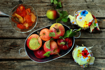 Картинка еда разное яблоки банки варенье