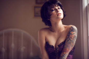 Картинка kara+mcgnarley девушки тату корсет kara mcgnarley настроение