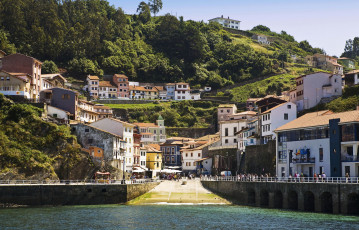 Картинка кантабрия+испания города -+улицы +площади +набережные кантабрия испания дома трава деревья залив побережье