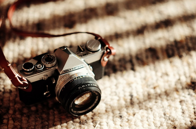 Обои картинки фото олимпус, бренды, olympus, старенький, фотик