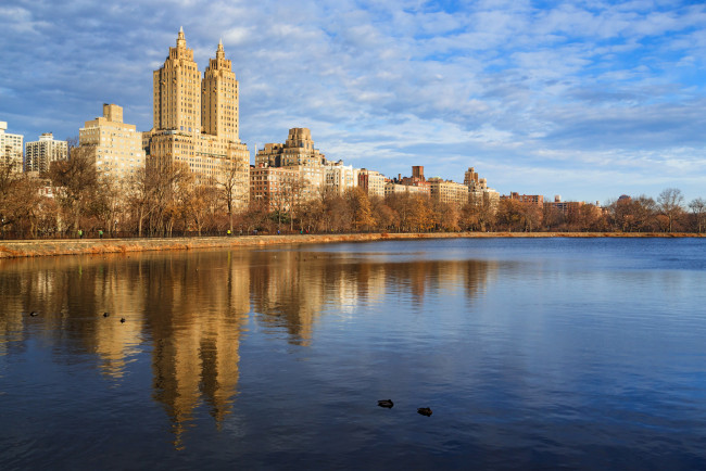 Обои картинки фото города, нью-йорк , сша, дома, небо, центральный, парк, нью-йорк, пруд, пейзаж
