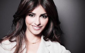 Картинка девушки penelope+cruz цепочка улыбка лицо актриса брюнетка