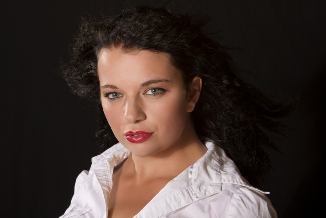 Обои картинки фото девушки, -unsort , лица,  портреты, взгляд, лицо