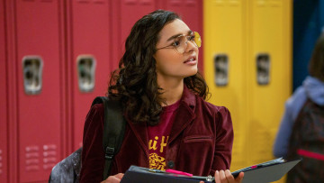 Картинка the+expanding+universe+of+ashley+garcia+ сериал+2020 кино+фильмы -unknown+ другое расширяющаяся вселенная эшли гарсиа комедия сериал