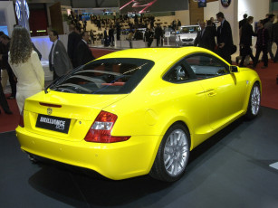 Картинка автомобили выставки уличные фото