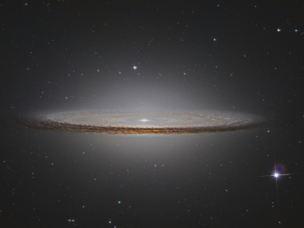 Обои картинки фото m104, космос, галактики, туманности