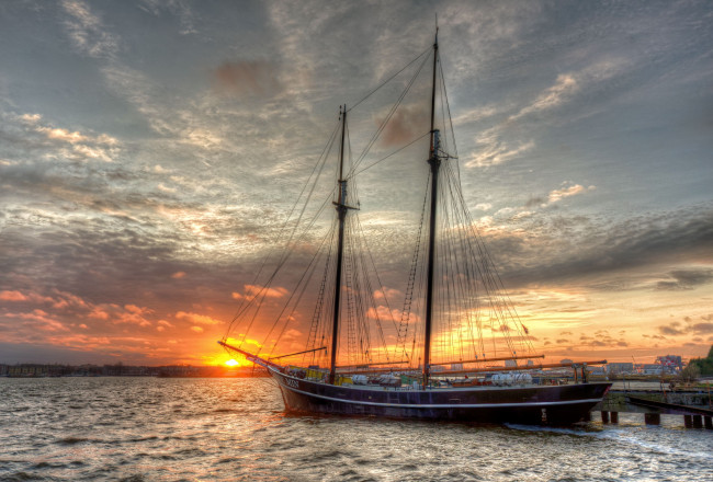 Обои картинки фото корабли, Яхты, причал, закат