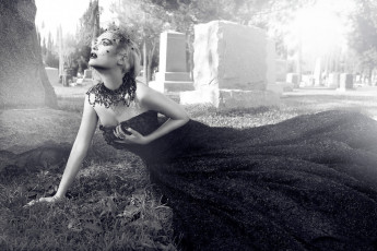 Картинка -Unsort+Креатив девушки unsort креатив кладбище платье настроение