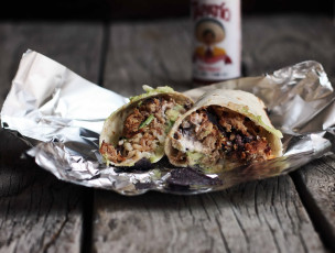 Картинка еда салаты +закуски фон фольга рулеты лаваш начинка закуска