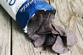 Картинка еда Чипсы +картофель+фри фон пакет чипсы