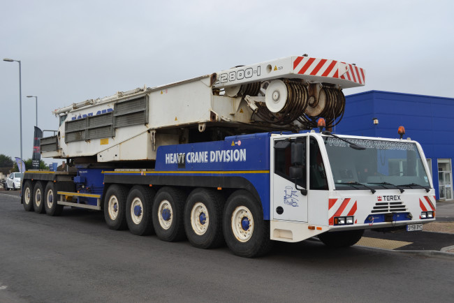 Обои картинки фото terex demag tc2800, техника, краны, самоходный, кран, автошасси