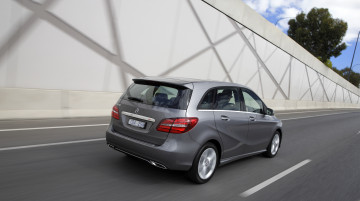 Картинка автомобили mercedes-benz b 200 2015г w246 au-spec line urban