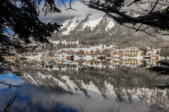 Картинка города -+пейзажи озеро горы