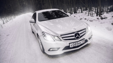 Картинка автомобили mercedes-benz mercedes e250